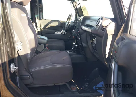 2013 Jeep Wrangler Unlimited Sahara z USA, uszkodzony, nr VIN 1C4BJWEG5DL538857